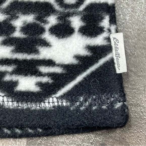 Eddie Bauer Quarter Zip Fleece Pullover Black and White size Medium - Picture 6 of 12